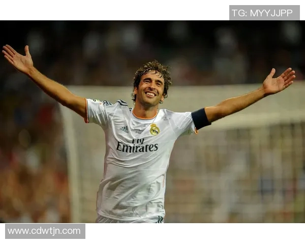 梦幻足球超级球星：打造属于你的冠军传奇之路与荣耀巅峰